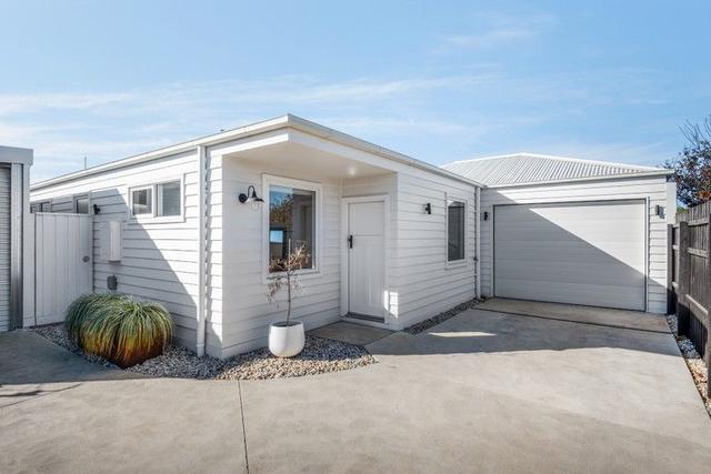 2/12 Walsgott Street, VIC 3215