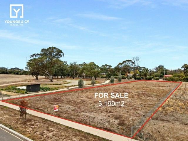 8 Innishill Cct, VIC 3631