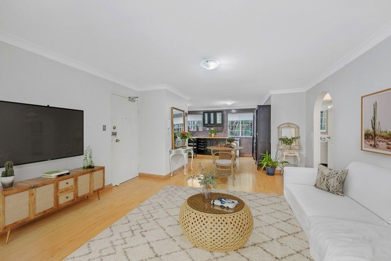 https://images.allhomes.com.au/property/photo/e858b8a4dbd4f410ed0947d94d264055_hd.jpg