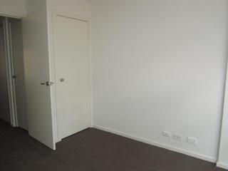 Standard Photo (2014-05-30)