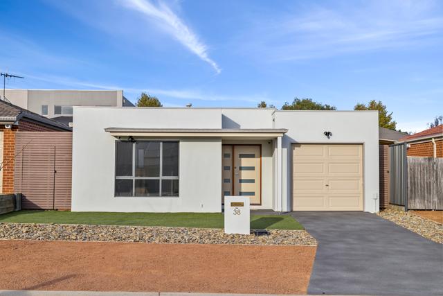 38 Dagmar Berne Street, ACT 2615