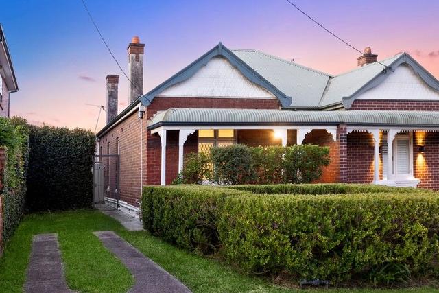 4 Queen Street, NSW 2133