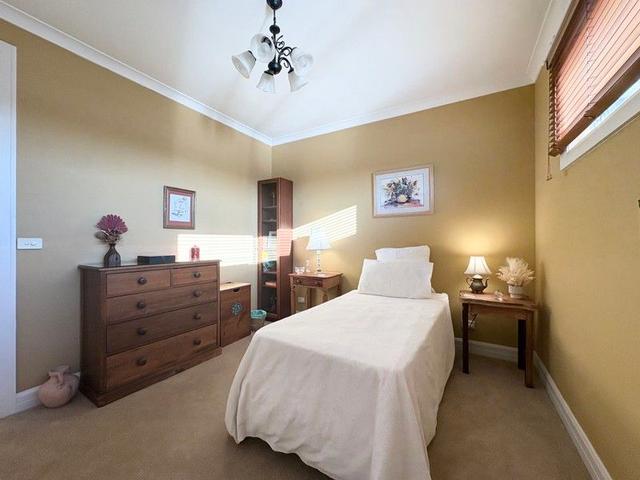 2/4 Hudson Court, VIC 3147