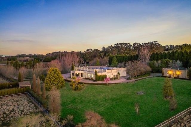 373 Centennial  Road, NSW 2576