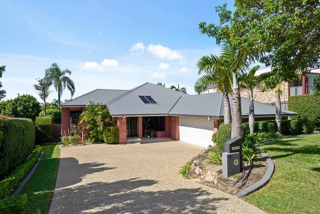 12 Wattle Close, QLD 4035