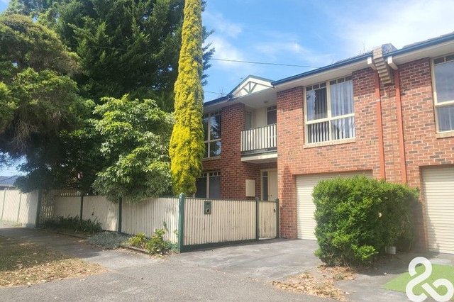 12 Tharratt Street, VIC 3071