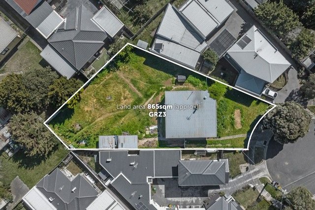 4 Burke Court, VIC 3028