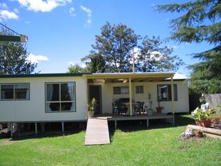Backview of house (2007-03-10)