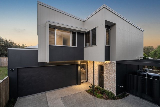 2/8 Yinneburra Street, QLD 4573