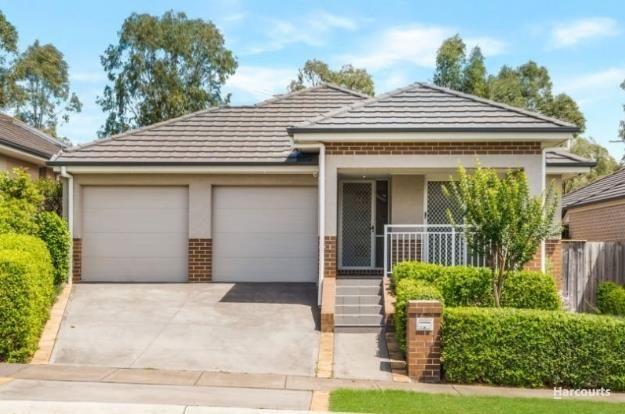 32 Santana Road, NSW 2560