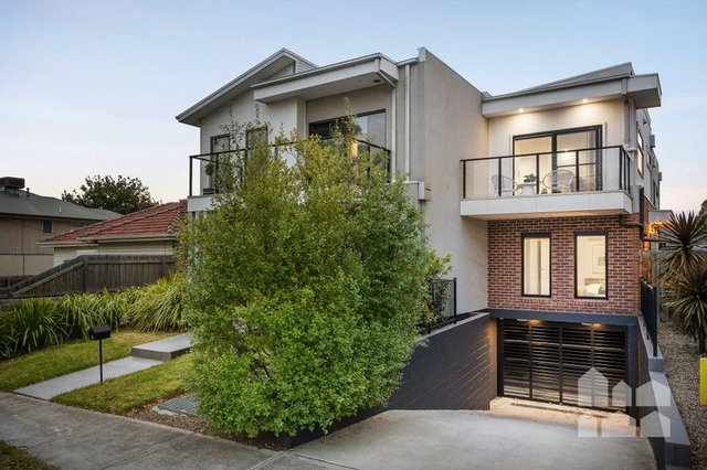 2/92 Roberts Street, VIC 3012