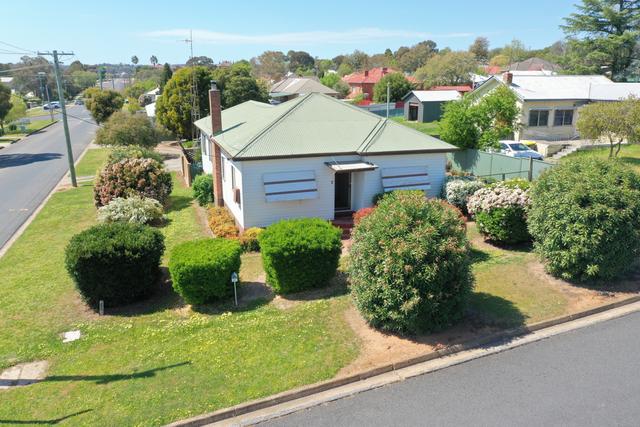2 White Street, NSW 2594