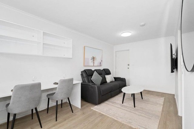 2/1555 High Street, VIC 3146