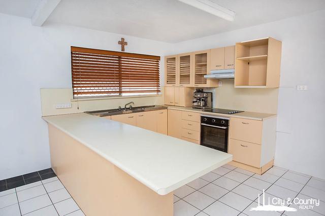15 Raven Crescent, QLD 4825