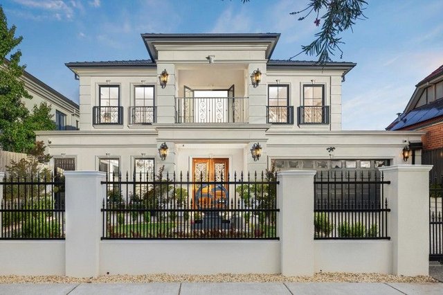 4 Victoria Avenue, VIC 3150