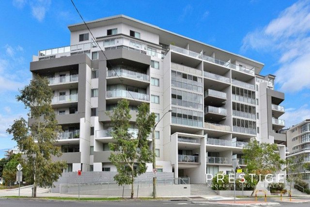 302/9-11 Wollongong Road, NSW 2205