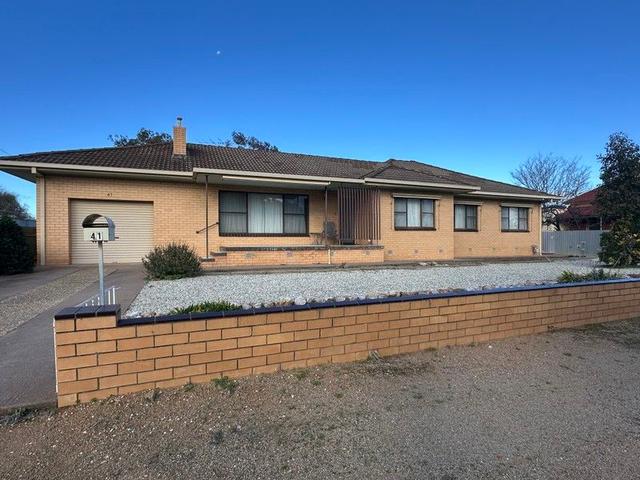 41 Allan Street, NSW 2658