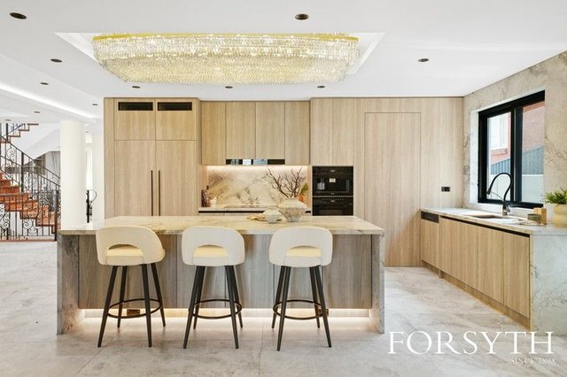 12 Morshead Drive, NSW 2221