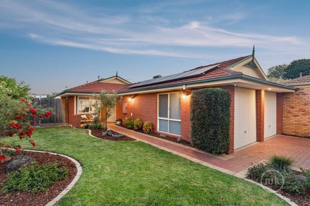 17 Ramble Crescent, VIC 3136