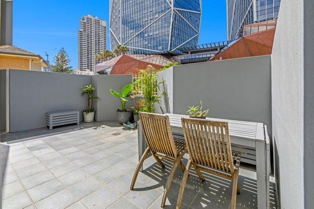 1B/11 Wharf Road, QLD 4217
