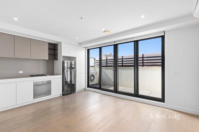 207/2A Henry St, VIC 3181