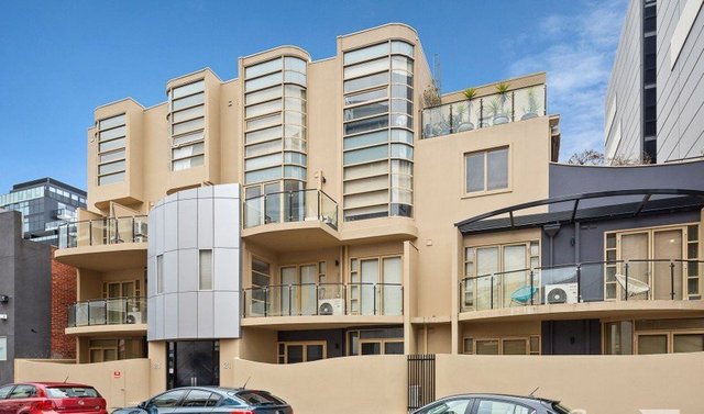 2/21 Wilson St, VIC 3141