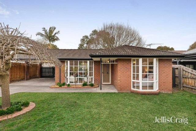 12 Honeysuckle Walk, VIC 3136