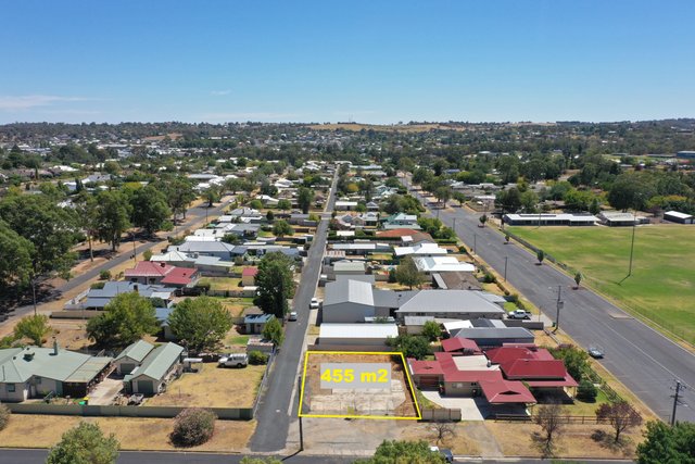 5 Demondrille Street, NSW 2594
