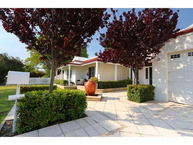 64 Tain Street, WA 6153