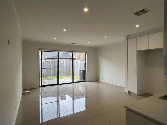 15 Beachwood Dr, VIC 3152