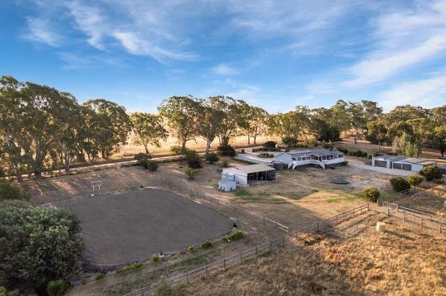 105 Racecourse Road, VIC 3521