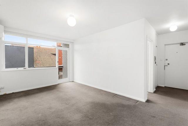 8/20 Valentine Grove, VIC 3143