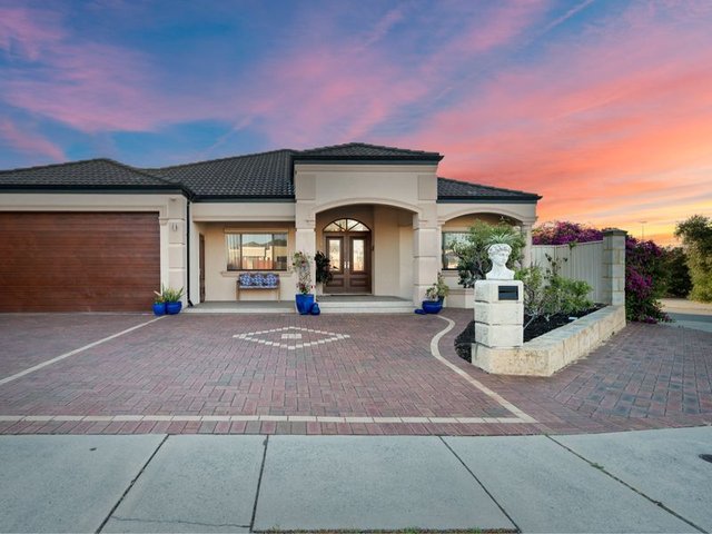 2 Burnsall Way, WA 6065