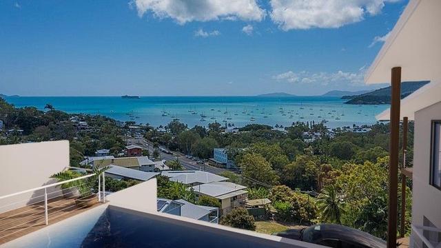18 Nara Avenue, QLD 4802