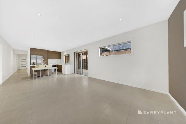 6 Larnook Place, VIC 3752