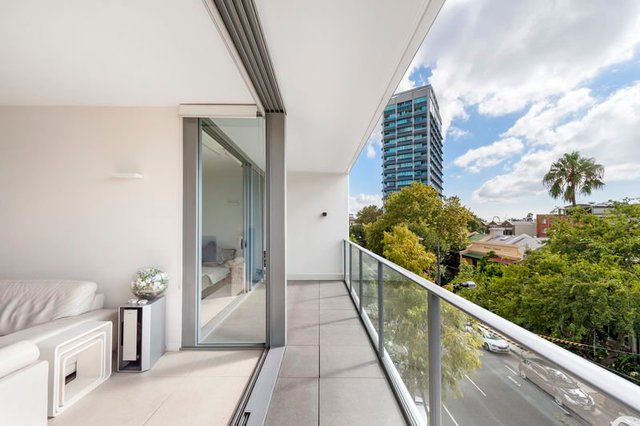 25/68 Sir John Young Crescent, NSW 2011