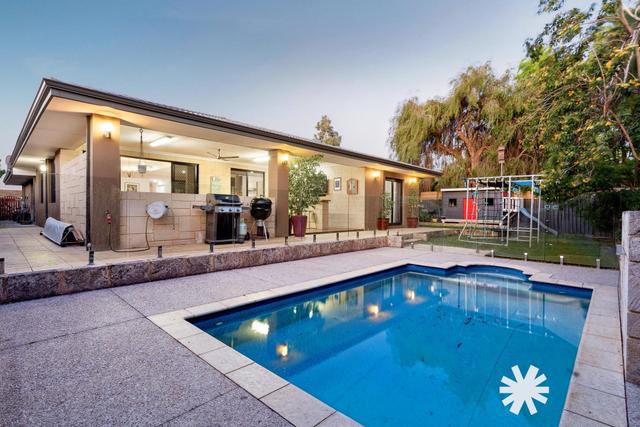 18 Hibbertia Crescent, WA 6148