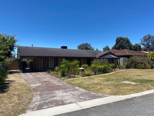 52 Carr Crescent, WA 6024