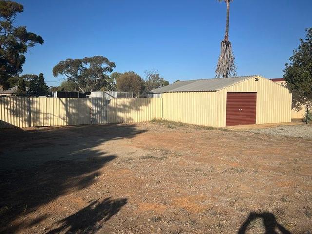 8 Coronation Street, WA 6488