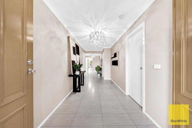 33 Finsbury Crescent, VIC 3024