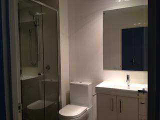 Bathroom (2014-12-07)