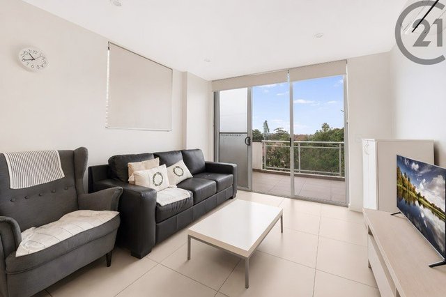 22/1 Greenhills Street, NSW 2132