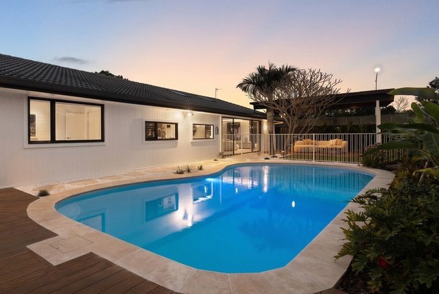 6 Hixson Court, QLD 4218