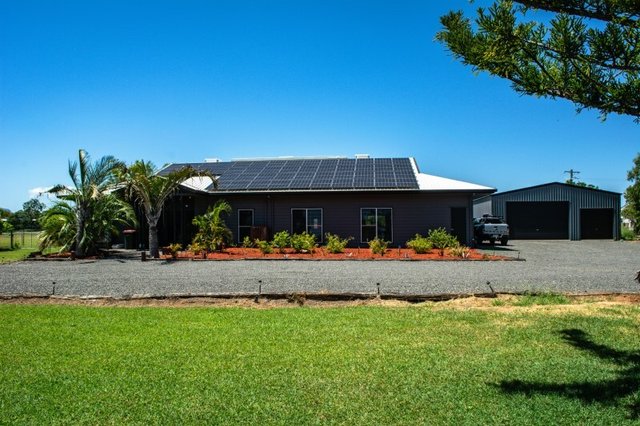 33 Acacia St, QLD 4717