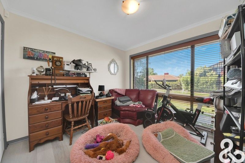 https://images.allhomes.com.au/property/photo/e9b17e16eff4af01ebd9580dcdb2c677_hd.jpg