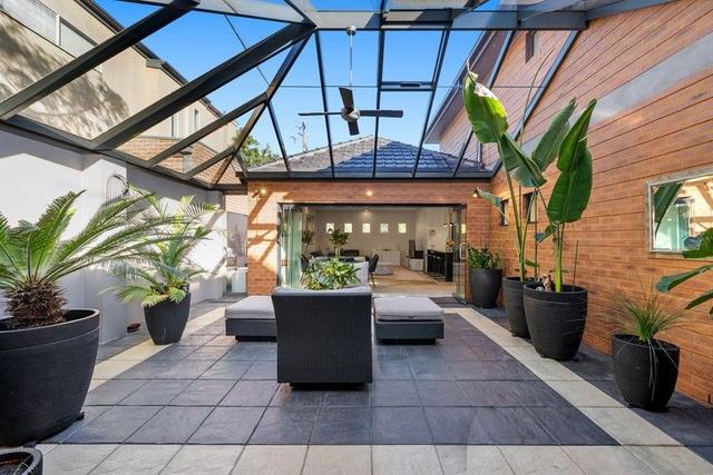 2/1 Ascot Street, VIC 3032