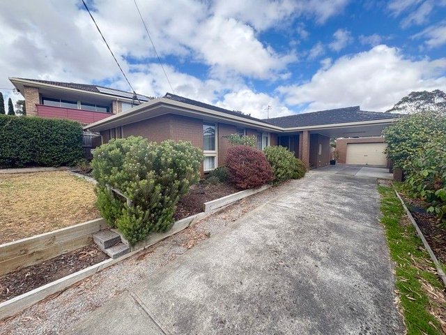 10 Cannes Court, VIC 3216