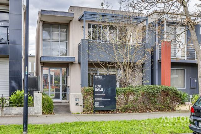 67 Edgewater Boulevard, VIC 3032