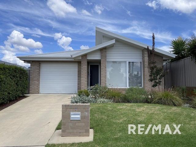 3 Pooginook Place, NSW 2650