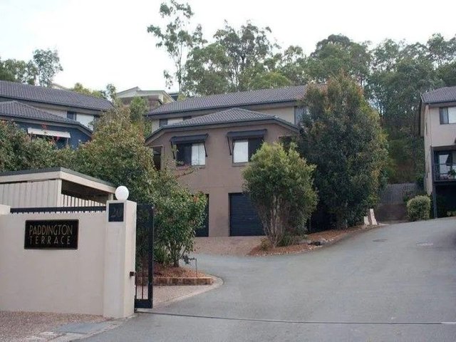 u18/20 Paddington Drive, QLD 4211